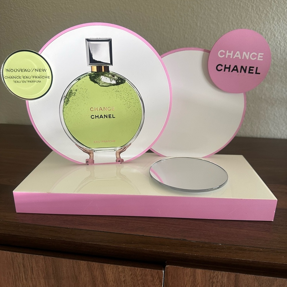 Chanel Chance Eau Fraîche Perfume Retail Store Display